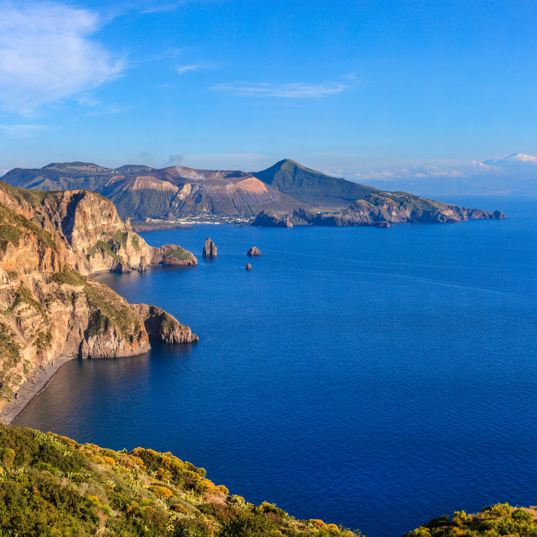 Tour delle Isole Eolie ( Giugno- Luglio)